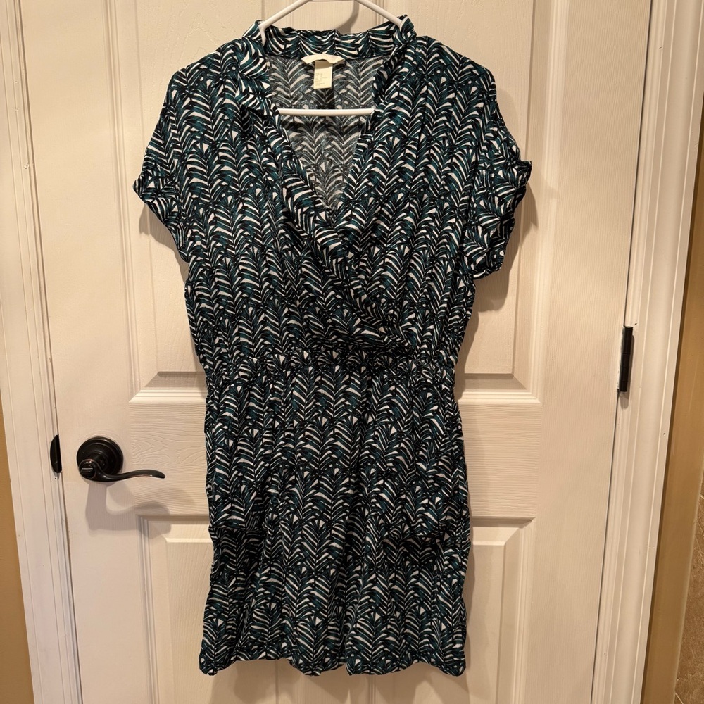 H&M Teal and Green Leaf Print Summer Collared Lightweight Dress with Pockets 10‎